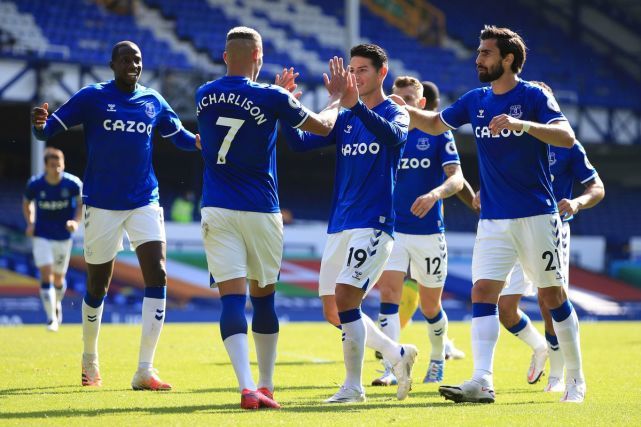  西汉姆联主场不敌维拉，埃梅里的球队强势崛起  