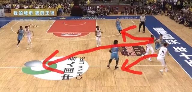  波尔多复兴之路遇阻，主场失误连连痛失好局